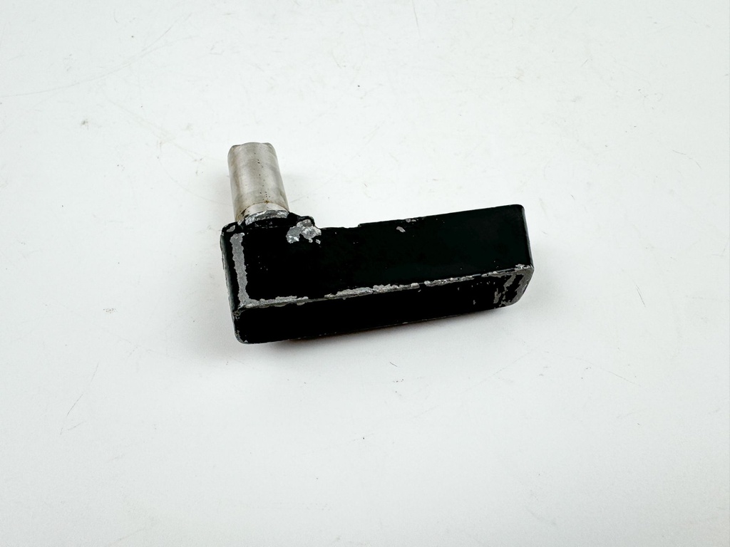 2001 Mercury 90 HP 2 Stroke Outboard Back Latch Handle 820000A2 OEM