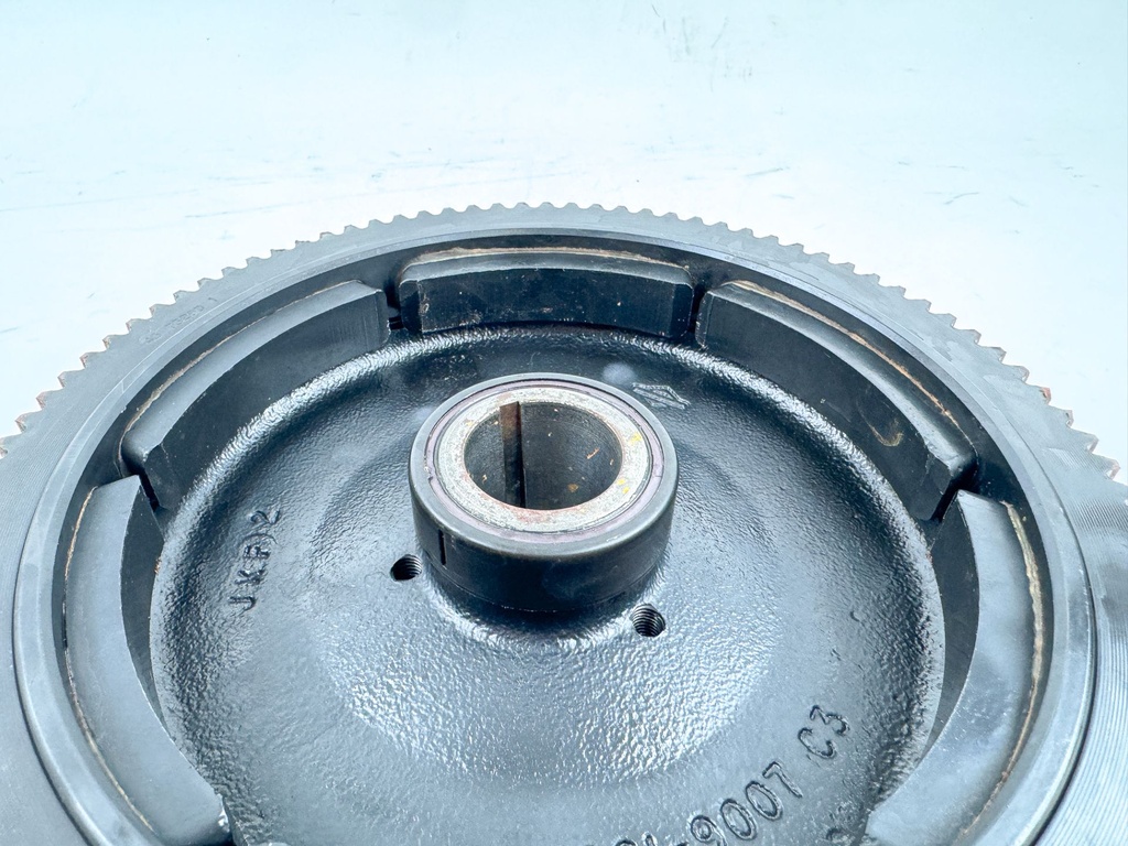 2001 Mercury 90 HP 2 Stroke Outboard Flywheel 878226T10 OEM