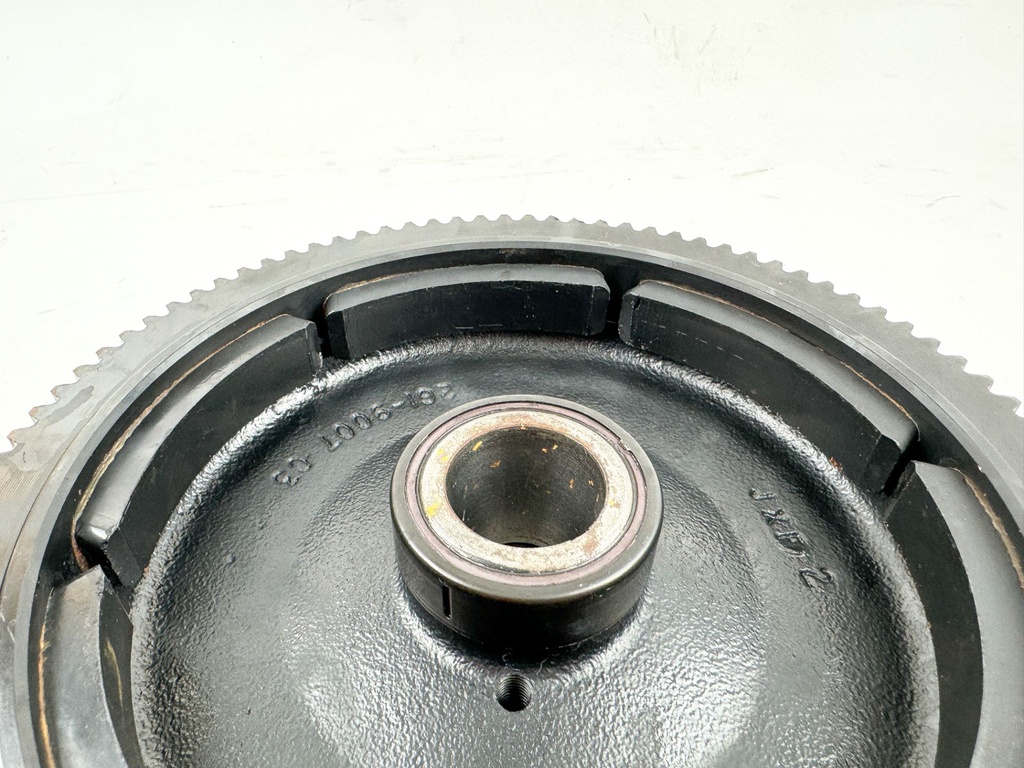 2001 Mercury 90 HP 2 Stroke Outboard Flywheel 878226T10 OEM