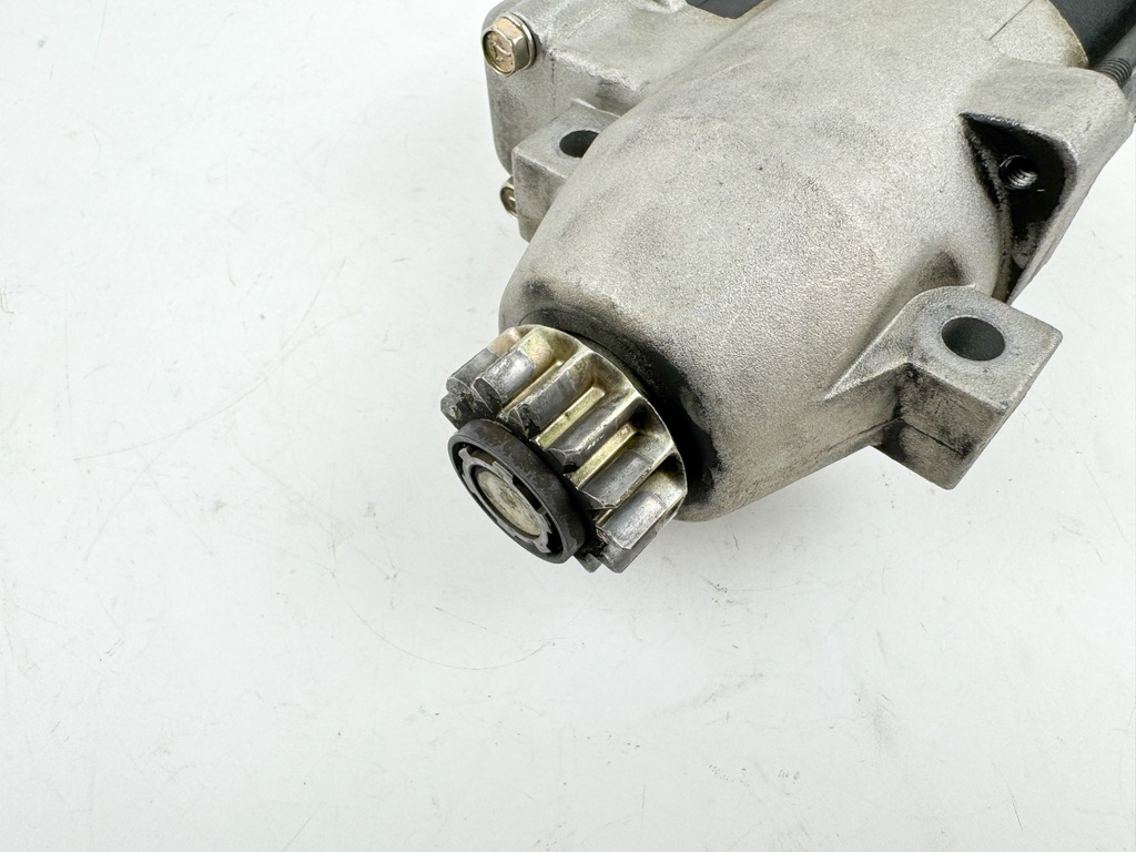 2002 Yamaha 200 HP 2 Stroke Outboard Starter Motor 68F-81800-01-00 OEM