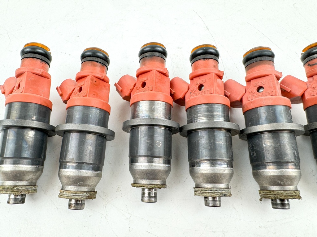 2002 Yamaha 200 HP 2 Stroke Outboard Fuel Injector Set 68F-13761-00-00 OEM