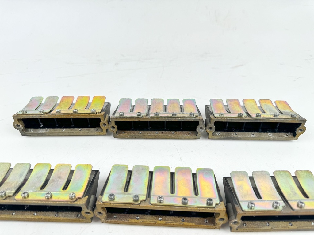 2000 + Yamaha 150 175 200 225 2 Stroke Outboard Reed Valve Assembly 65L-13610-01-00