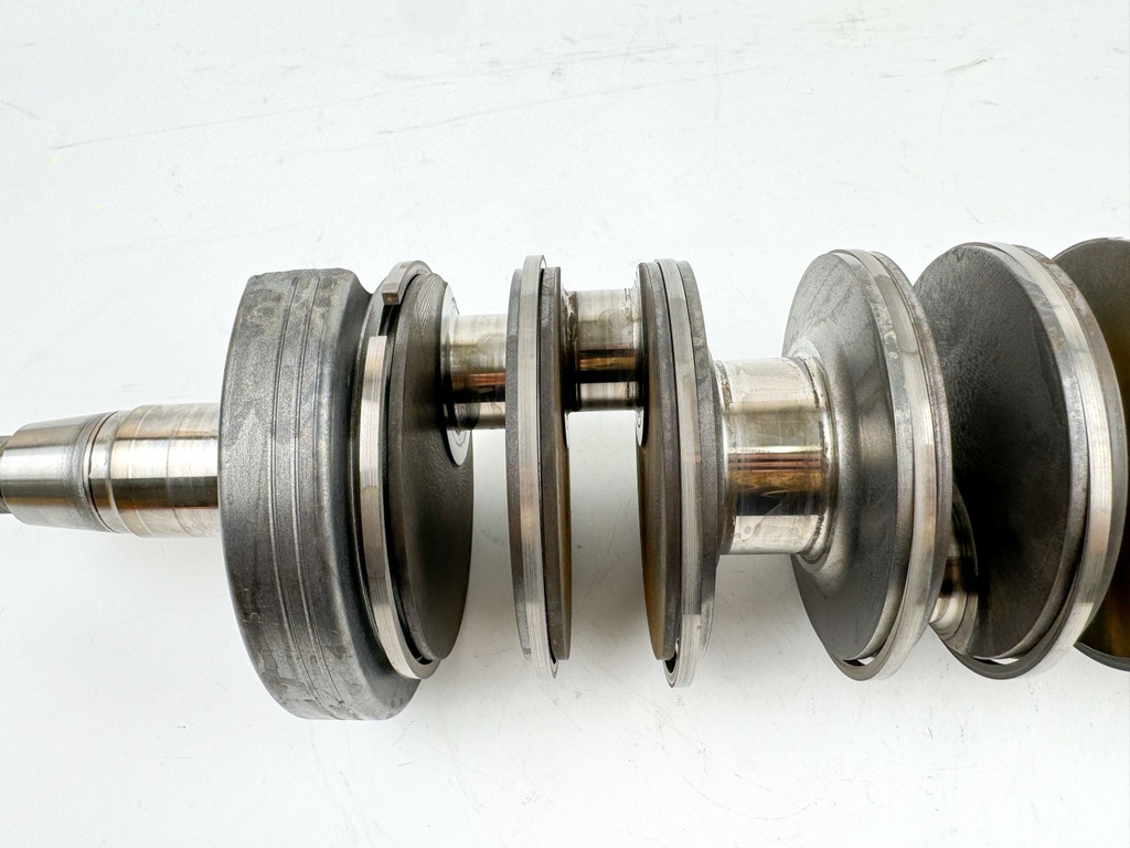 2002 Yamaha VZ 200 HP 2 Stroke Outboard Crankshaft 68F-11411-01-00 OEM