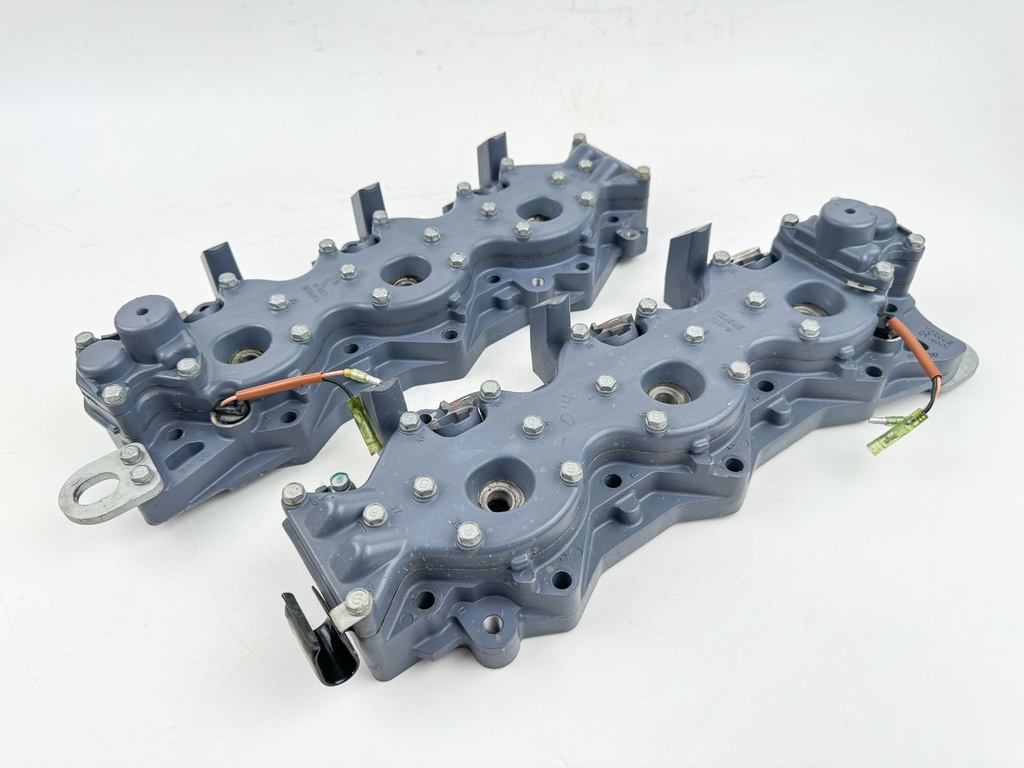2002 Yamaha 200 HP 2 Stroke Outboard Cylinder Head Set 68F-11111-00-94 OEM