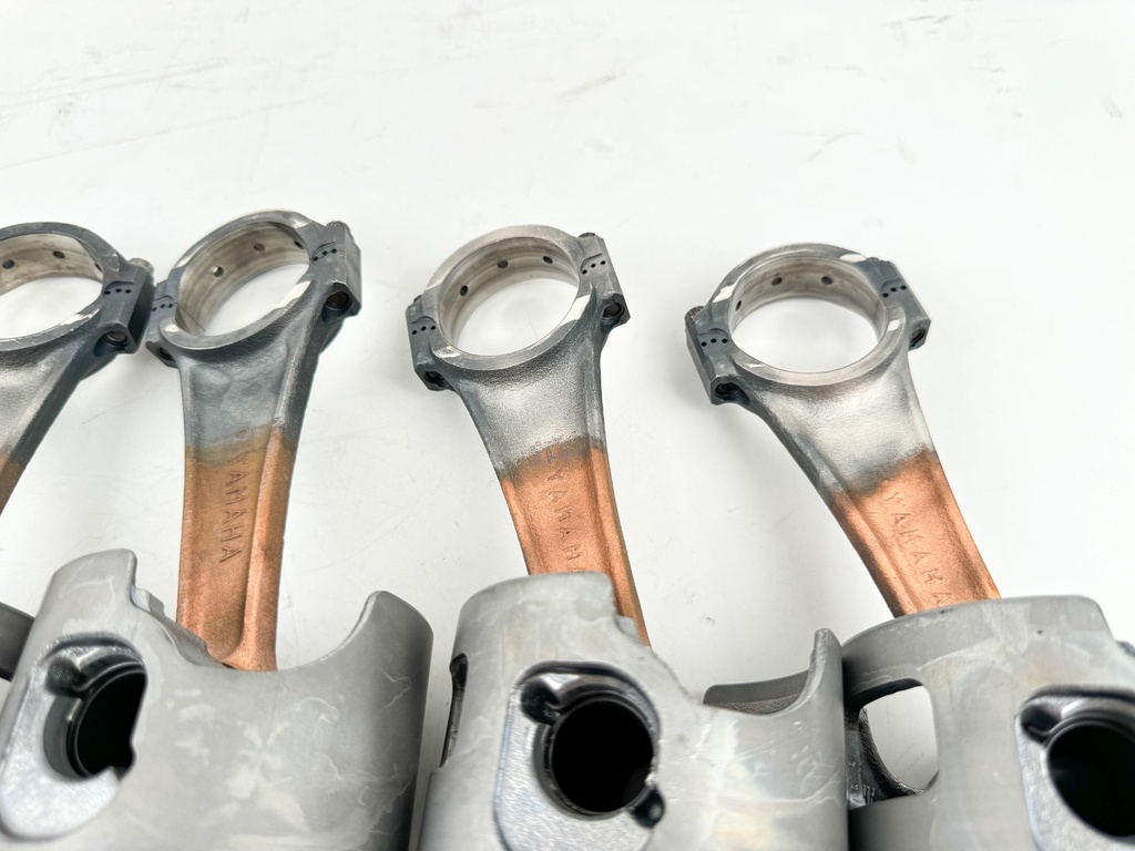 2002 Yamaha 200 HP 2 Stroke Outboard Piston & Connecting Rod Set 64D-11642-02-90 OEM