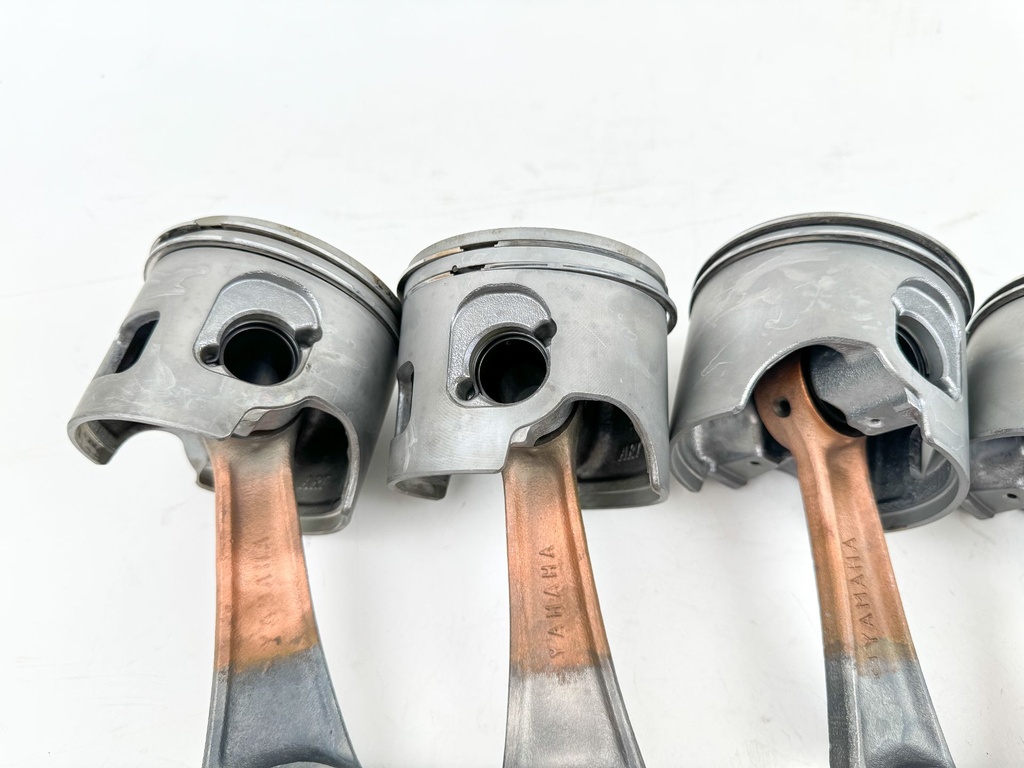 2002 Yamaha 200 HP 2 Stroke Outboard Piston & Connecting Rod Set 64D-11642-02-90 OEM