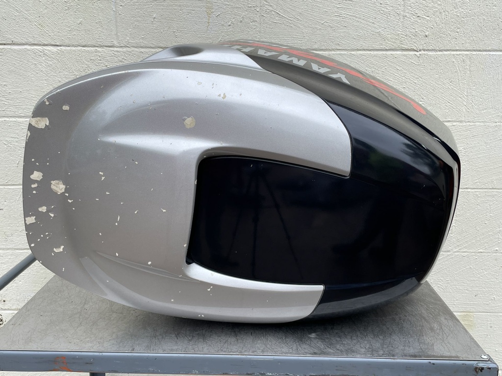 2002 Yamaha 200 HP 2 Stroke Outboard Top Cowling 60F-42610-N0-NA OEM