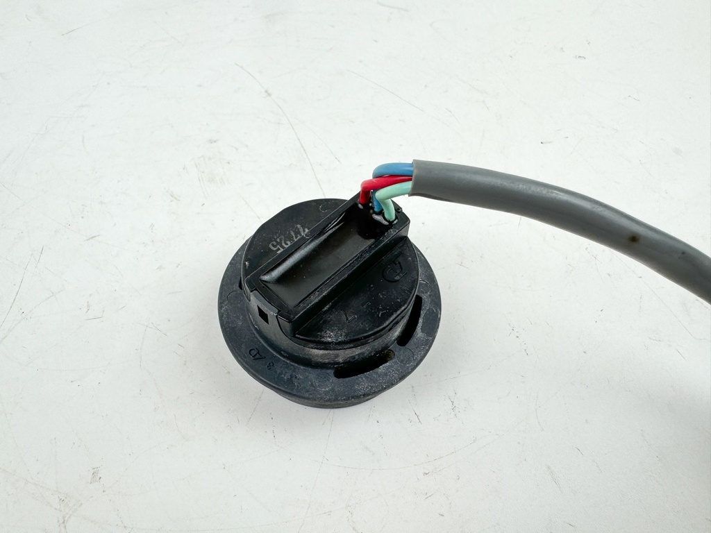 2002 Yamaha 200 HP 2 Stroke Outboard Trim Switch OEM
