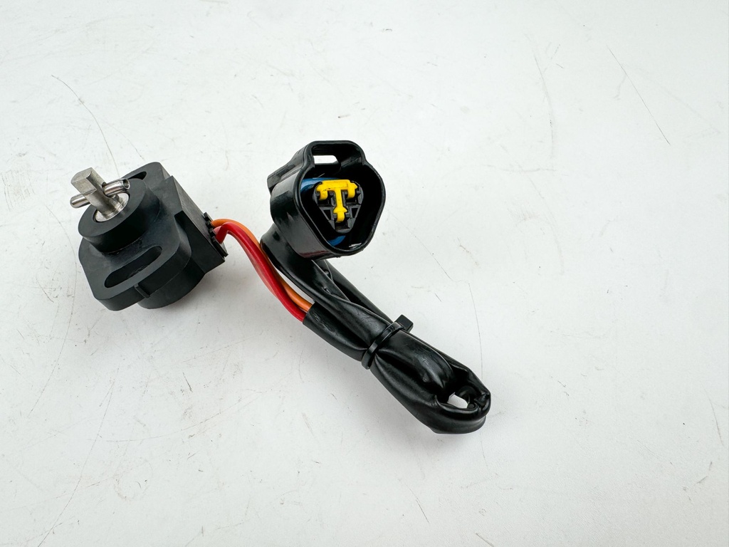 2002 Yamaha 200 HP 2 Stroke Outboard Throttle Position Sensor 61A-85885-00-00 OEM