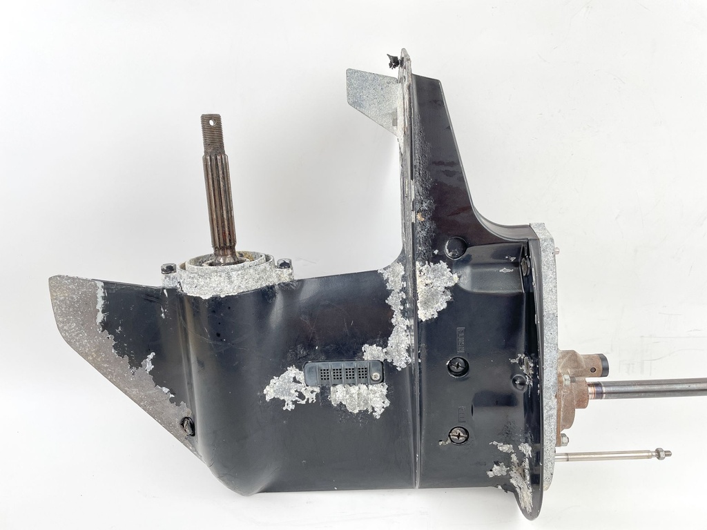 2002 Suzuki 40 HP 4 Stroke Outboard 20" Long Lower Unit Gear Case