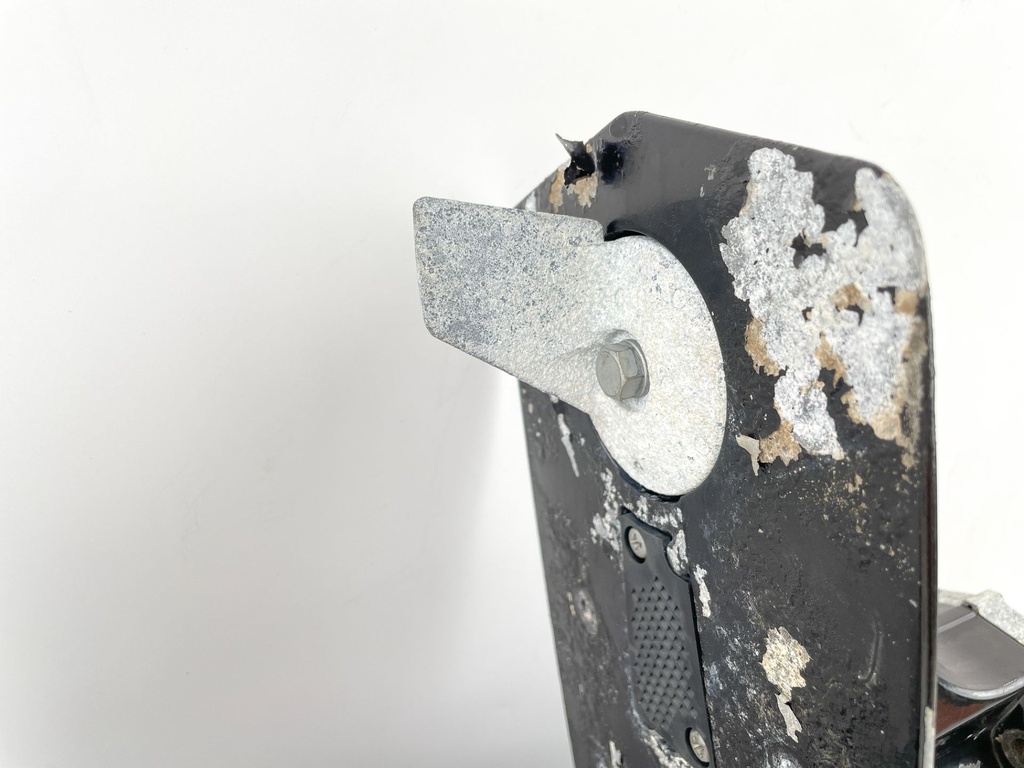 2002 Suzuki 40 HP 4 Stroke Outboard 20" Long Lower Unit Gear Case