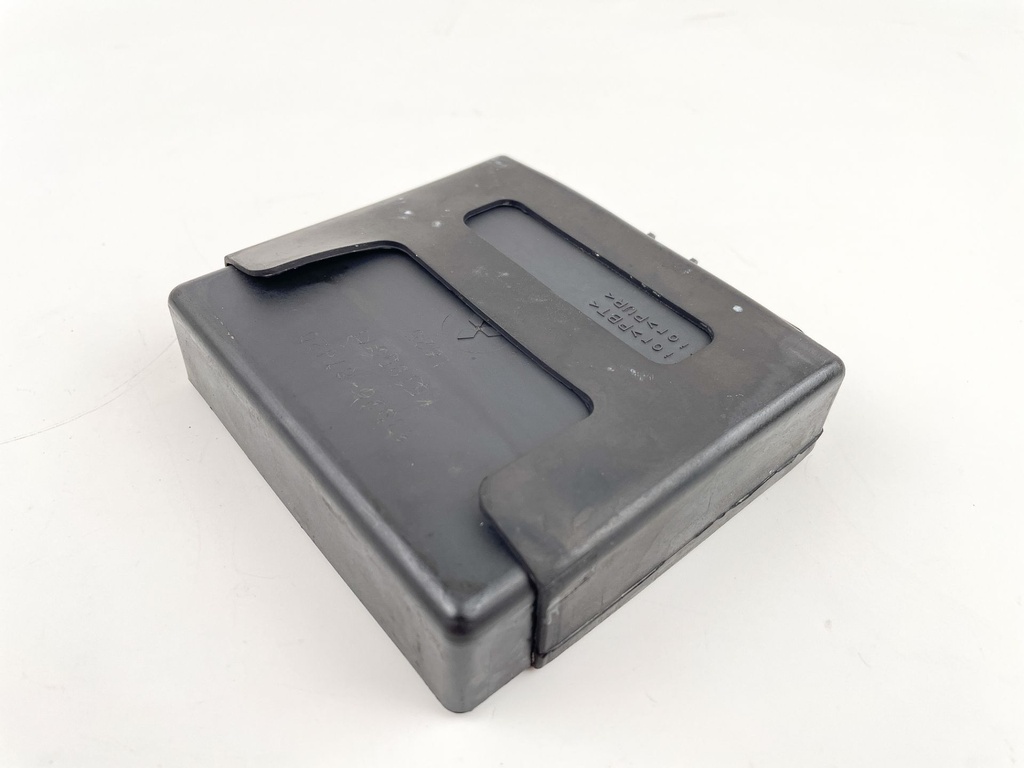 2002 Suzuki 40 HP 4 Stroke Outboard Engine Control Unit ECU 33920-87J21 OEM