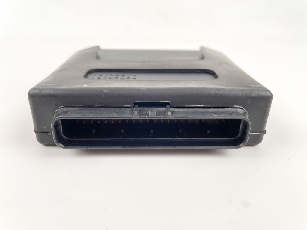 2002 Suzuki 40 HP 4 Stroke Outboard Engine Control Unit ECU 33920-87J21 OEM