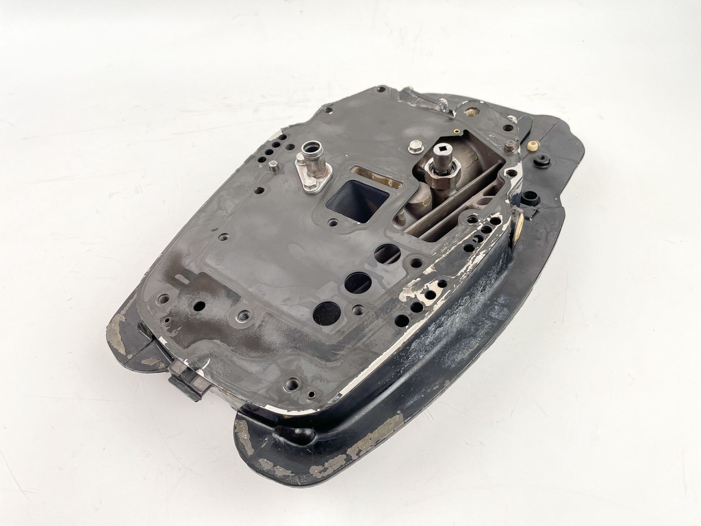 2008 Mercury 50 HP 4 Stroke Outboard Exhaust Plate Guide 825228T27 OEM