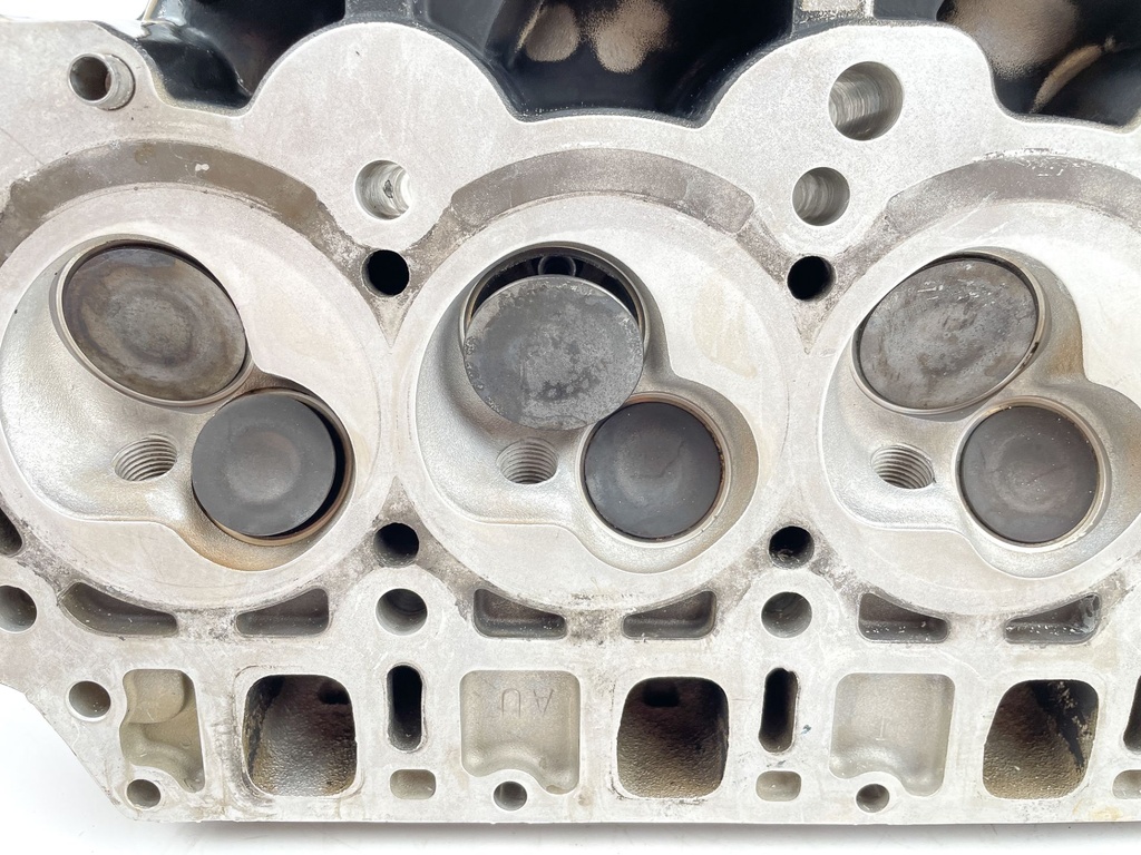 2008 Mercury 50 HP 4 Stroke Outboard Cylinder Head 893505T05 OEM