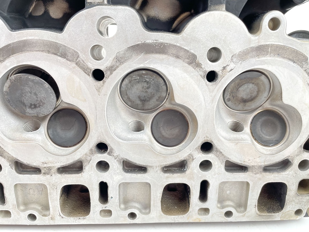 2008 Mercury 50 HP 4 Stroke Outboard Cylinder Head 893505T05 OEM