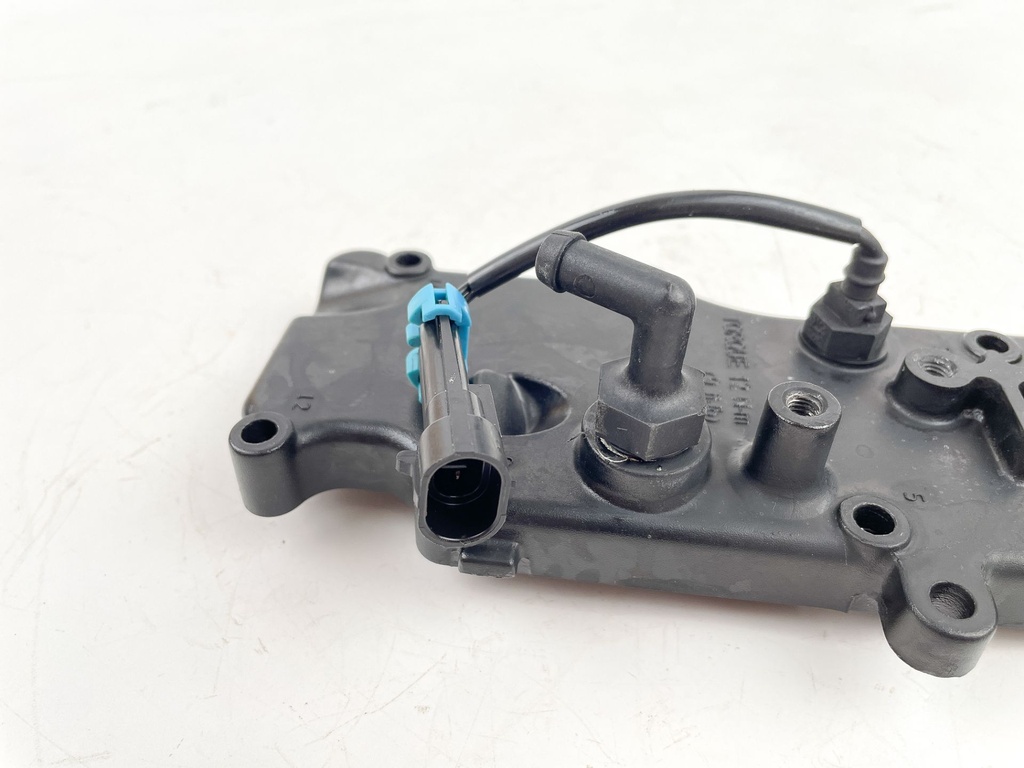 2008 Mercury 50 HP 4 Stroke Outboard Exhaust Cover 893692T02 OEM