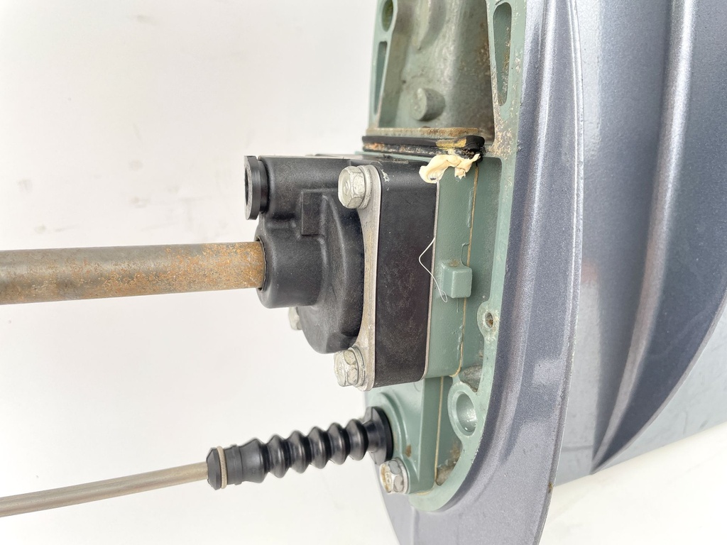 1994+ Yamaha 20 25 HP 2 Stroke Outboard Long Lower Unit Gear Case 6L2-45300-12-4D