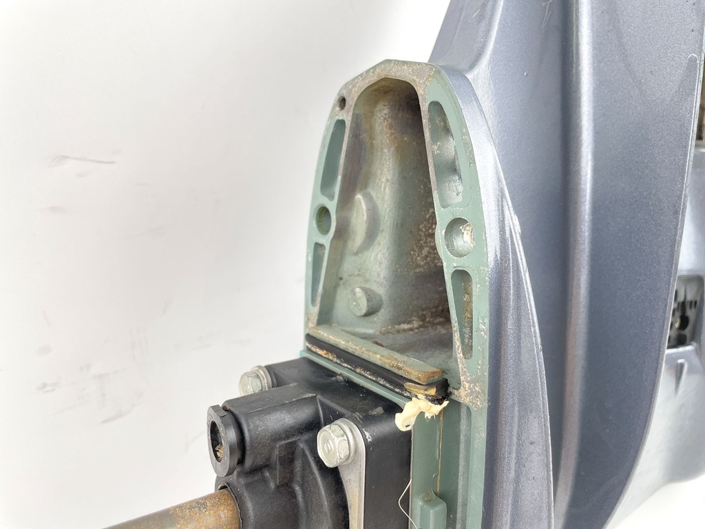 1994+ Yamaha 20 25 HP 2 Stroke Outboard Long Lower Unit Gear Case 6L2-45300-12-4D