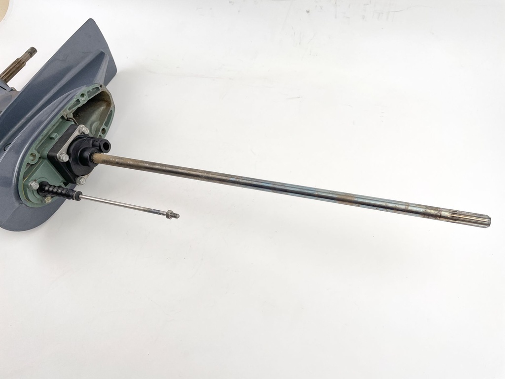 1994+ Yamaha 20 25 HP 2 Stroke Outboard Long Lower Unit Gear Case 6L2-45300-12-4D