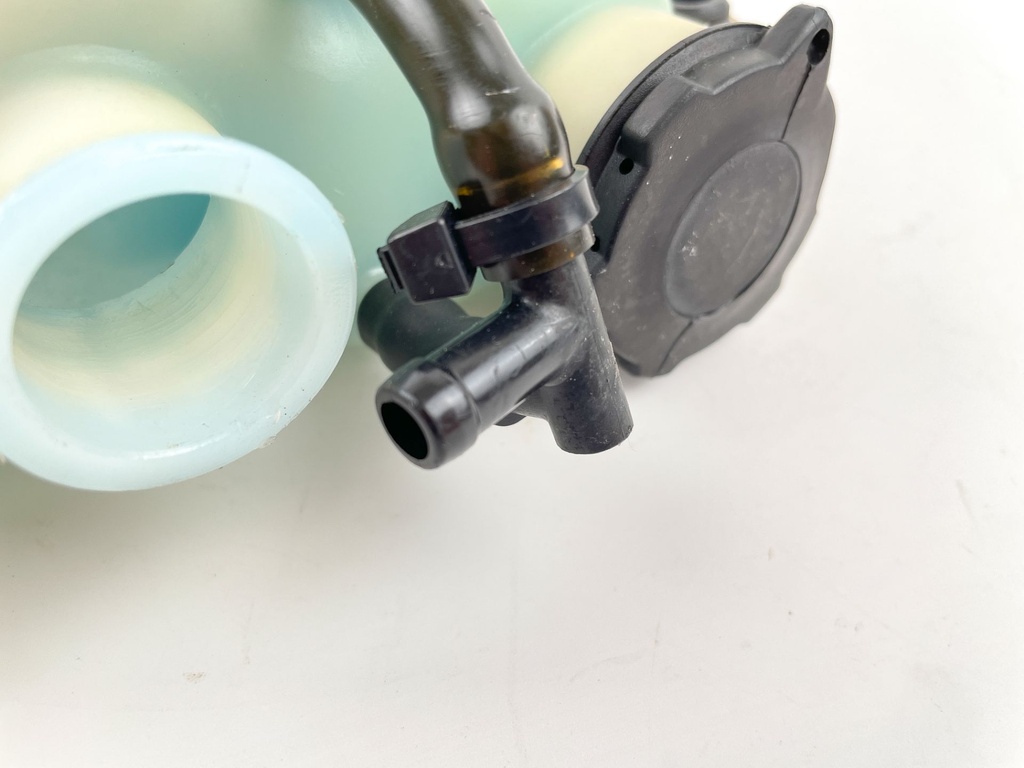 1994 Yamaha 25 HP 2 Stroke Outboard Oil Tank 6L2-21707-01-00 OEM