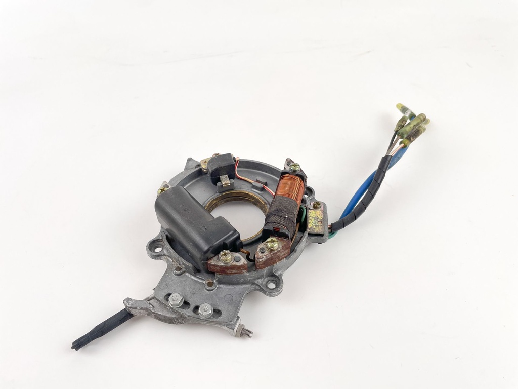 1990 Yamaha 9.9 HP 2 Stroke Outboard Coil Pulser Base Stator Assembly 6E7-85560-A0-00