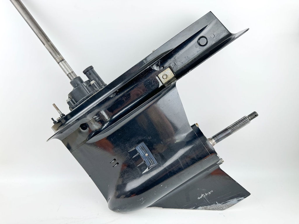 2004 Suzuki 200 225 250 HP 4 Stroke 25" Outboard Lower Unit Gear Case RH