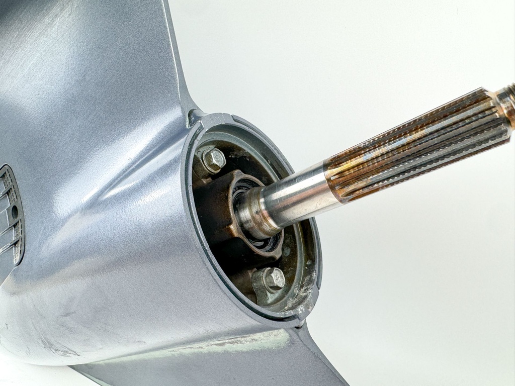 69J-45300-21-8D Yamaha 200 225 HP 25" XL Lower Unit Gear Case RH 2002-2015