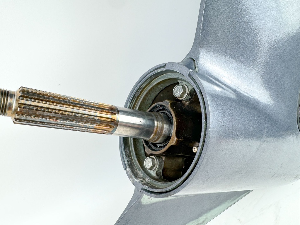 69J-45300-21-8D Yamaha 200 225 HP 25" XL Lower Unit Gear Case RH 2002-2015