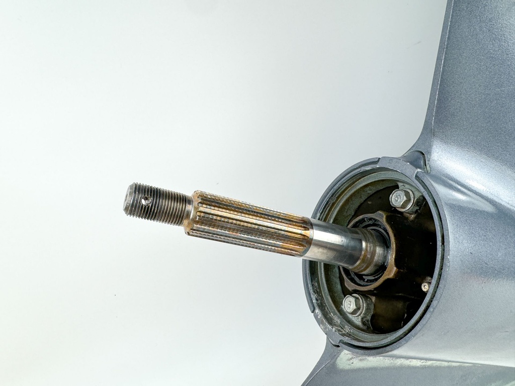 69J-45300-21-8D Yamaha 200 225 HP 25" XL Lower Unit Gear Case RH 2002-2015