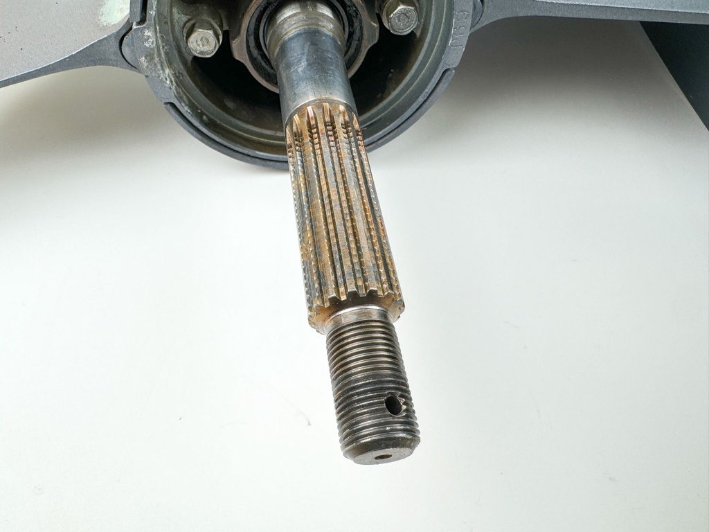 69J-45300-21-8D Yamaha 200 225 HP 25" XL Lower Unit Gear Case RH 2002-2015