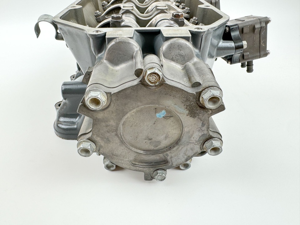 2004 Honda 90 HP 4 Stroke Outboard Cylinder Head 12210-ZW1-010ZA OEM