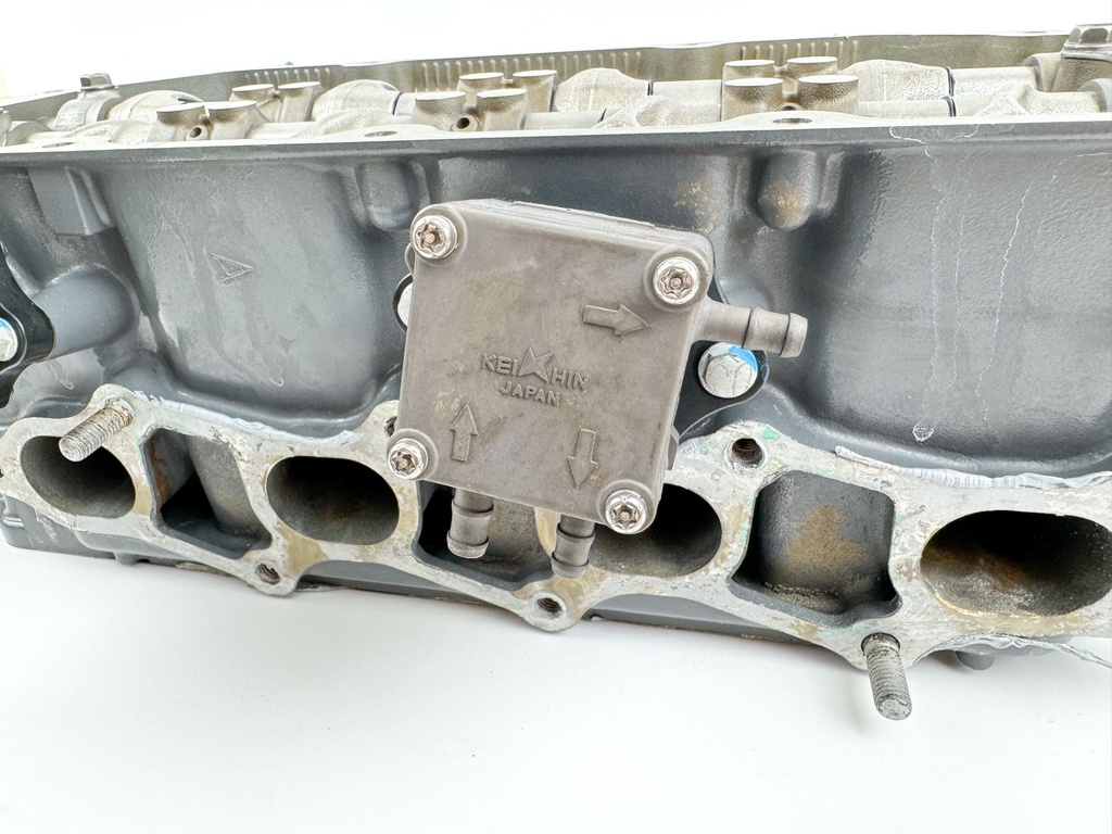 2004 Honda 90 HP 4 Stroke Outboard Cylinder Head 12210-ZW1-010ZA OEM