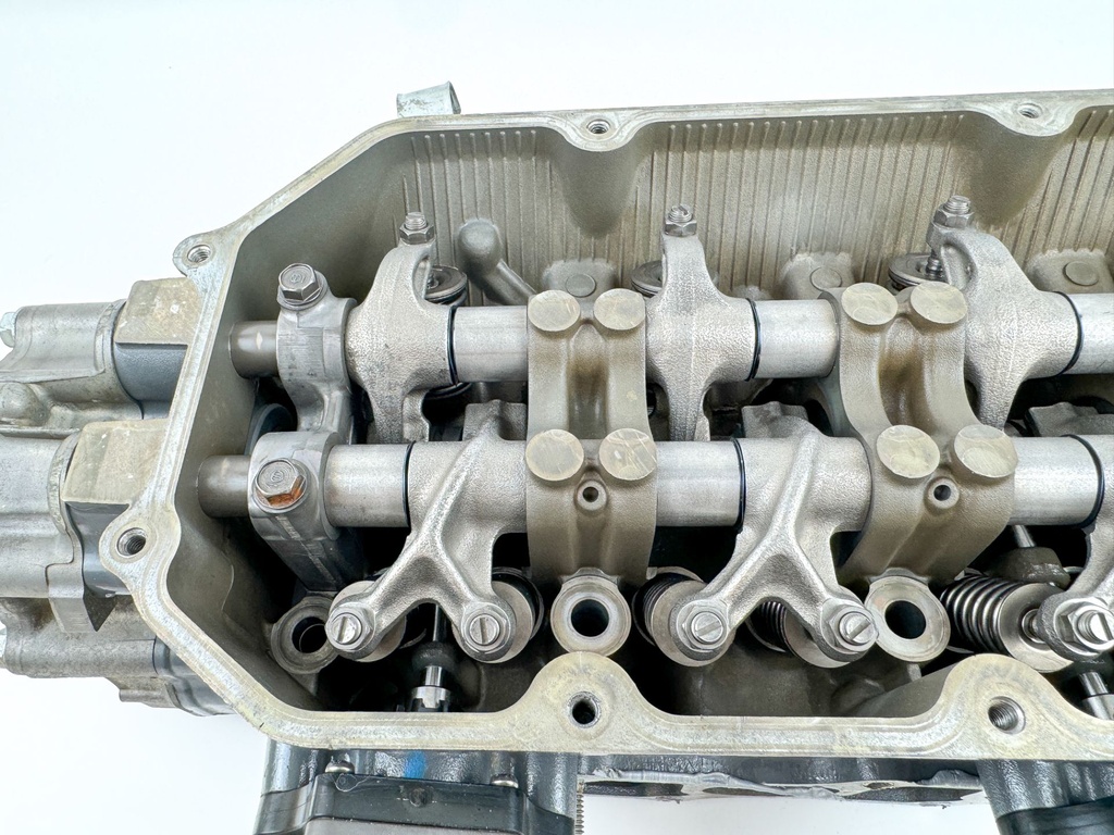 2004 Honda 90 HP 4 Stroke Outboard Cylinder Head 12210-ZW1-010ZA OEM