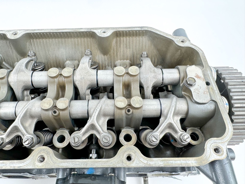 2004 Honda 90 HP 4 Stroke Outboard Cylinder Head 12210-ZW1-010ZA OEM