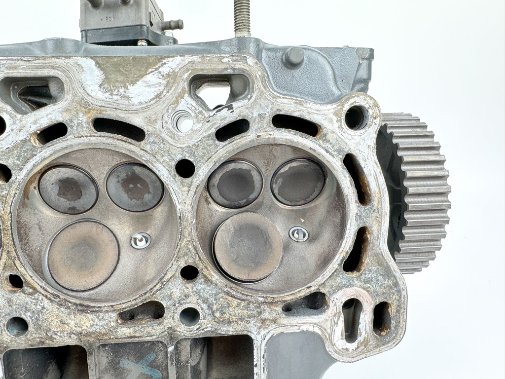 2004 Honda 90 HP 4 Stroke Outboard Cylinder Head 12210-ZW1-010ZA OEM