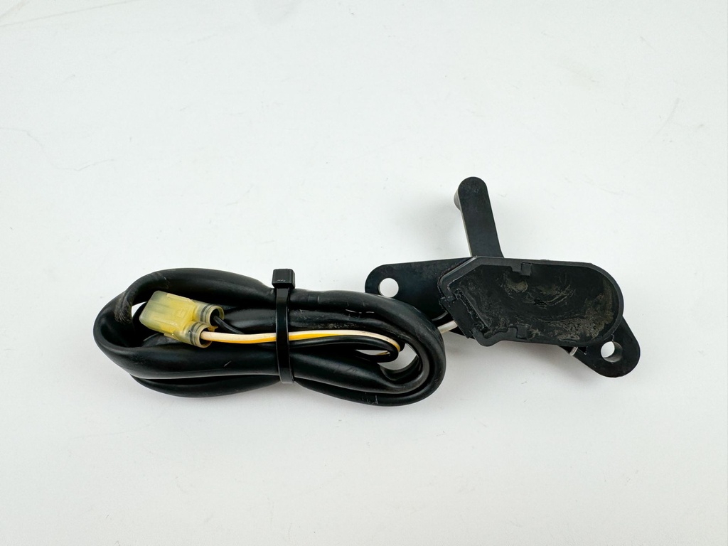 2004 Suzuki 250 HP 4 Stroke Outboard Trim Sender Unit Sensor 34801-93J04 OEM