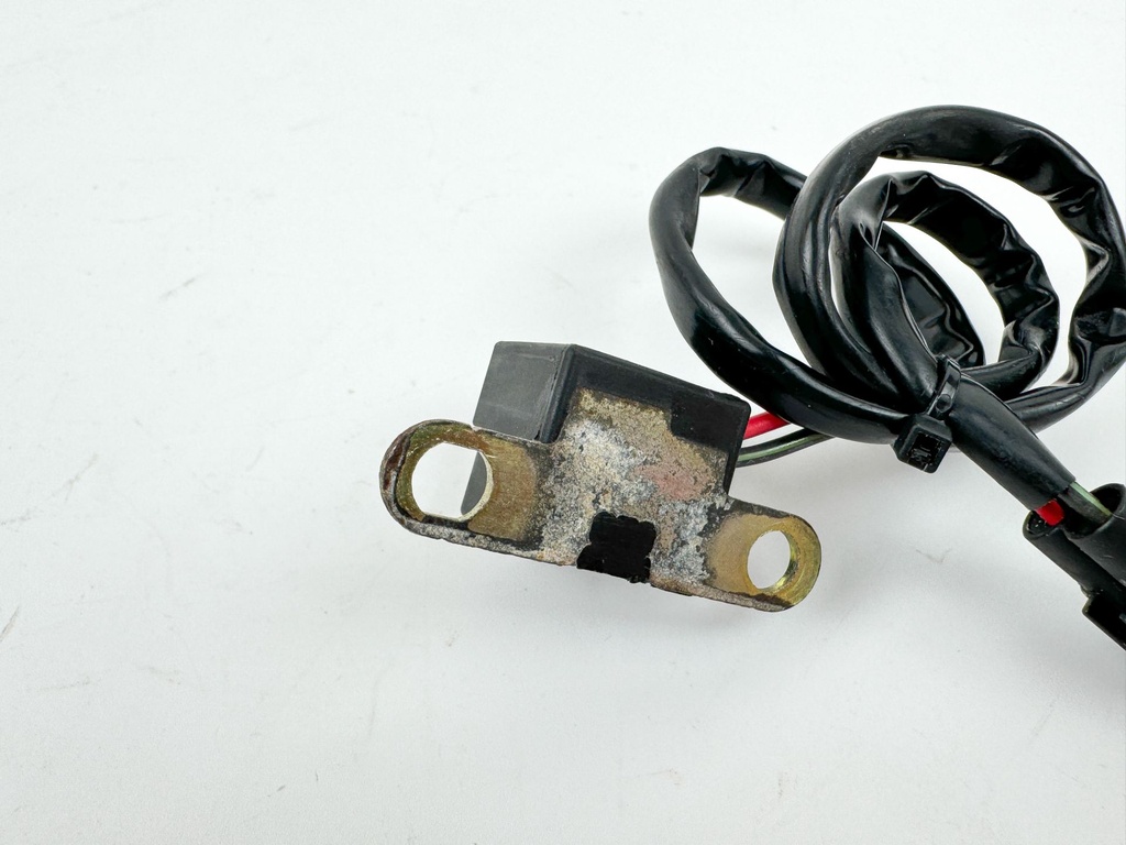 2004 Suzuki 250 HP 4 Stroke Outboard Ignition Timing Coil 32160-87L01 OEM