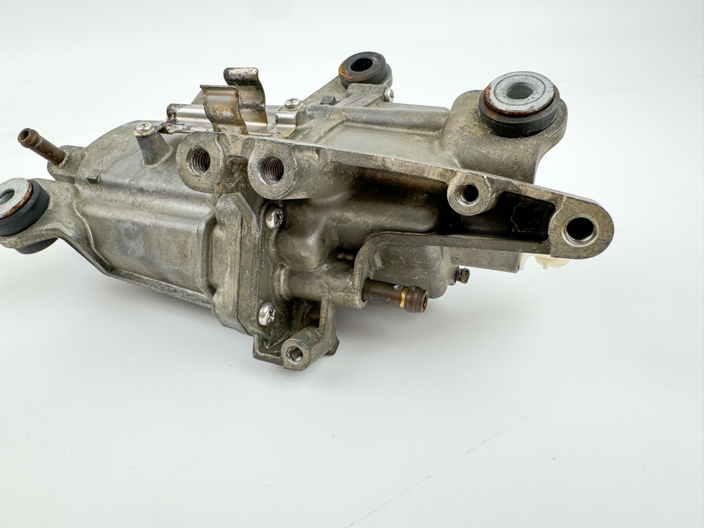 2004 Suzuki 250 HP 4 Stroke Outboard Vapor Separator Tank VST 15600-93J02 OEM