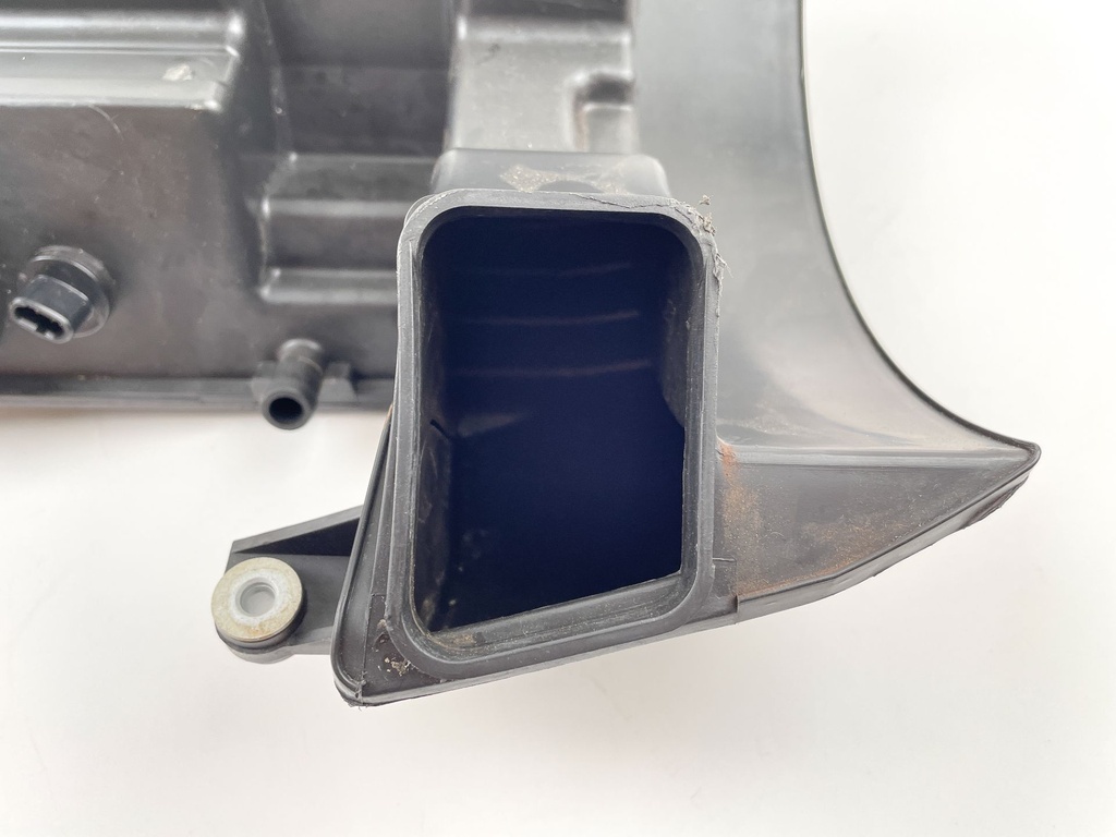 01-11 Suzuki 90 115 140 HP 4 Stroke Outboard Air Intake Silencer Assembly 13810-90J01