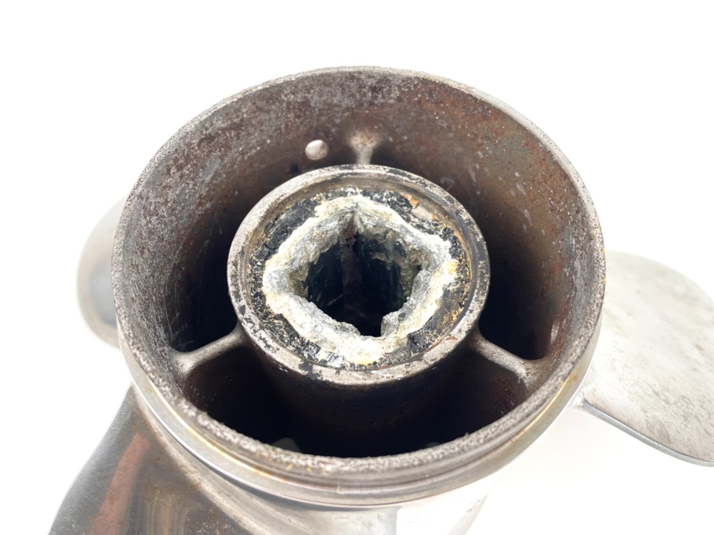 Michigan Wheel Stainless Steel Prop 3 Blade 14 1/4" x 17P LH 993013