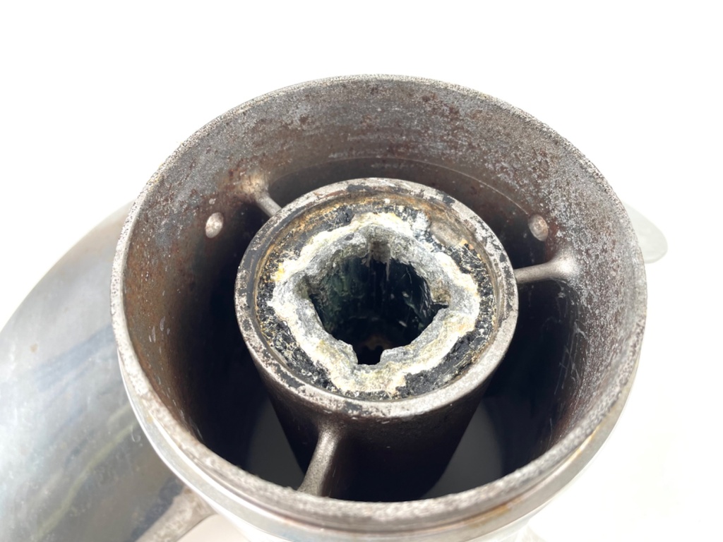 Michigan Wheel Stainless Steel Prop 3 Blade 14 1/4" x 17P LH 993013