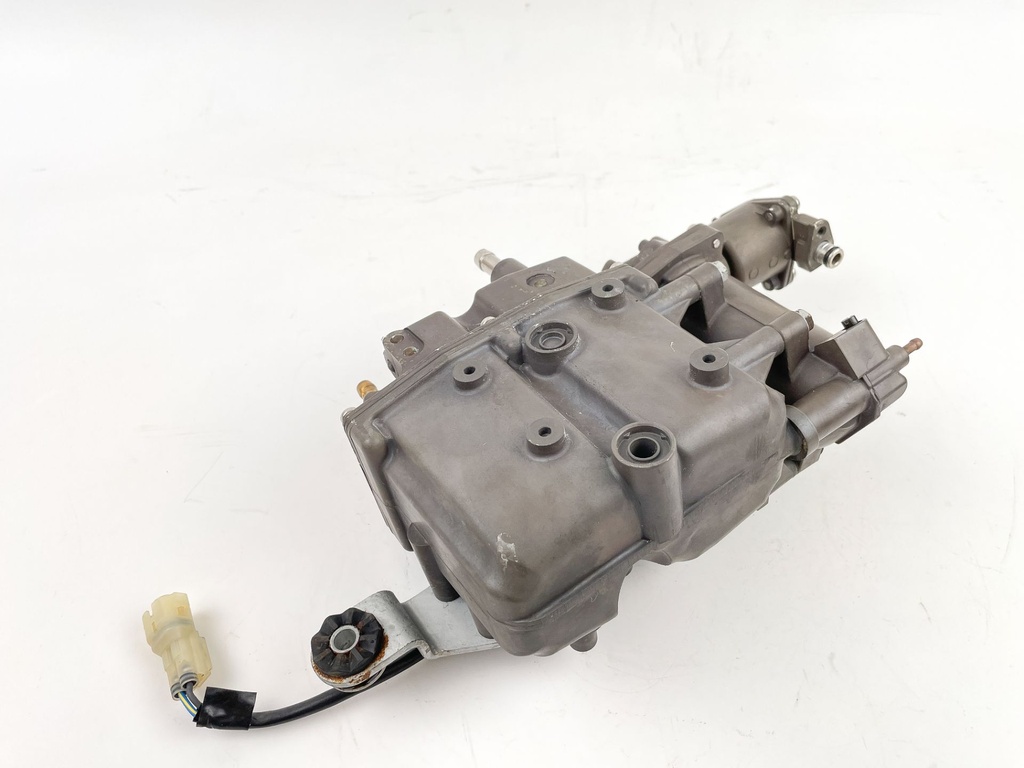 2004 Honda 130 HP 4 Stroke Outboard Vapor Separator Tank VST 16730-ZW5-033 OEM