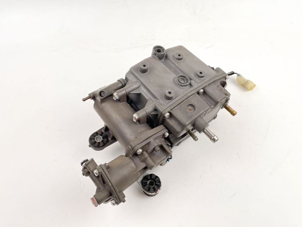 2004 Honda 130 HP 4 Stroke Outboard Vapor Separator Tank VST 16730-ZW5-033 OEM