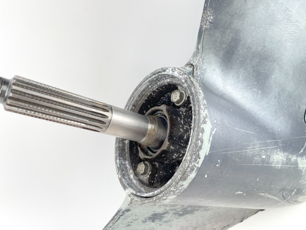 Yamaha 250 225 HP 2 Stroke Outboard 25" XL Lower Unit Gear Case 1997-2003 - Parts