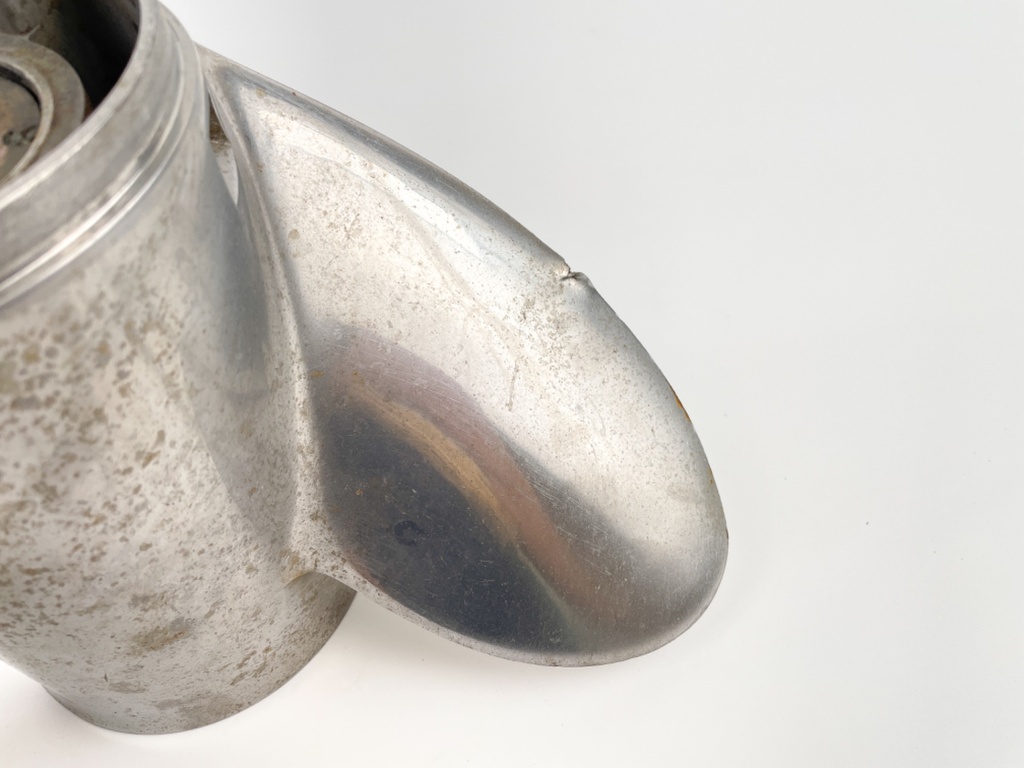 Mercury Marine Laser II Stainless Steel Propeller Prop 3 Blade 48-16548-23 13 3/4" x 24P