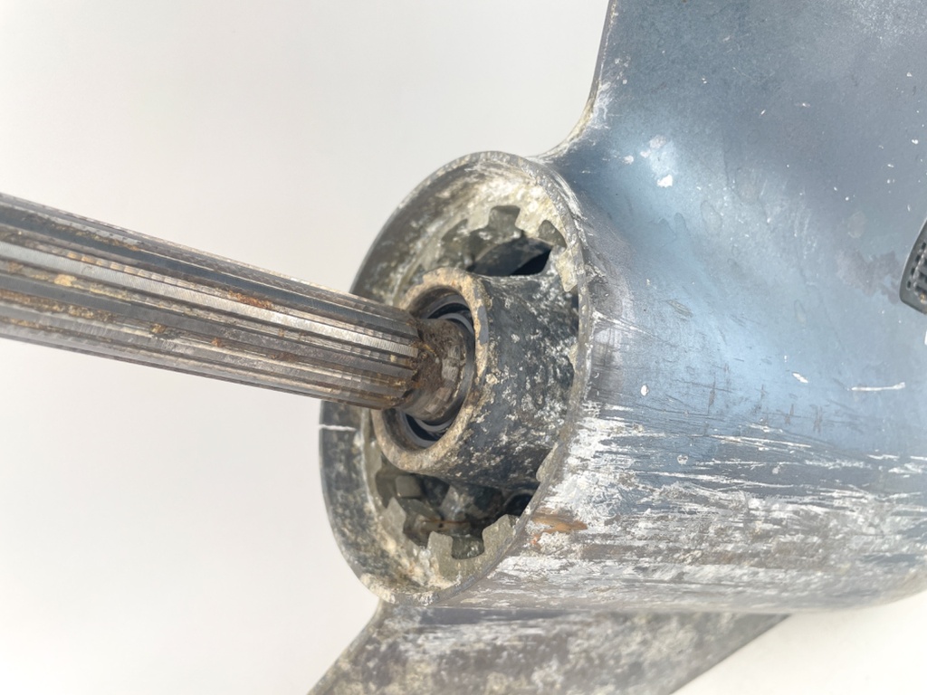 Yamaha F 75 80 90 100 HP 4 Stroke Outboard 20" Lower Unit Gear Case