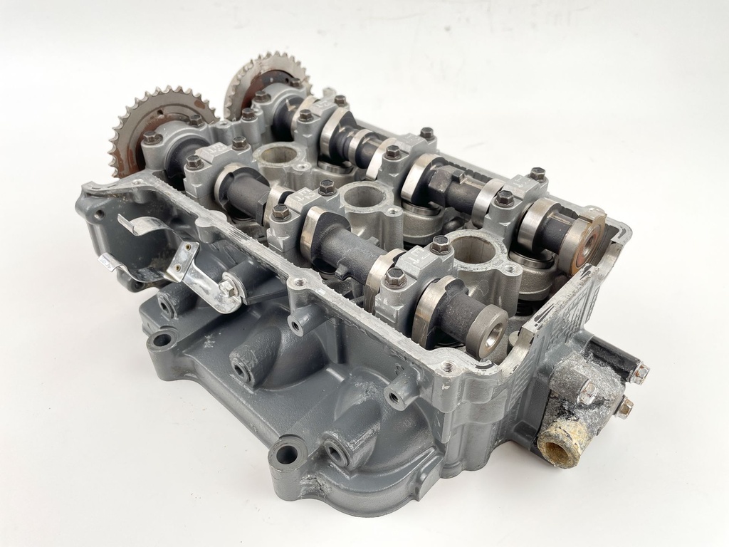 2002 Suzuki 40 HP 4 Stroke Outboard Cylinder Head 11100-87J02-019 Parts