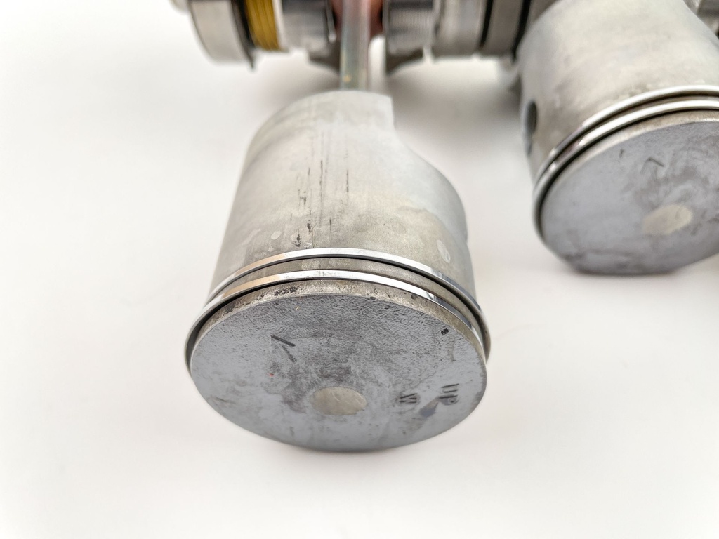 1999 Yamaha 30 HP 2 Stroke Outboard Crankshaft W/ Pistons 6J8-11400-11-00 OEM