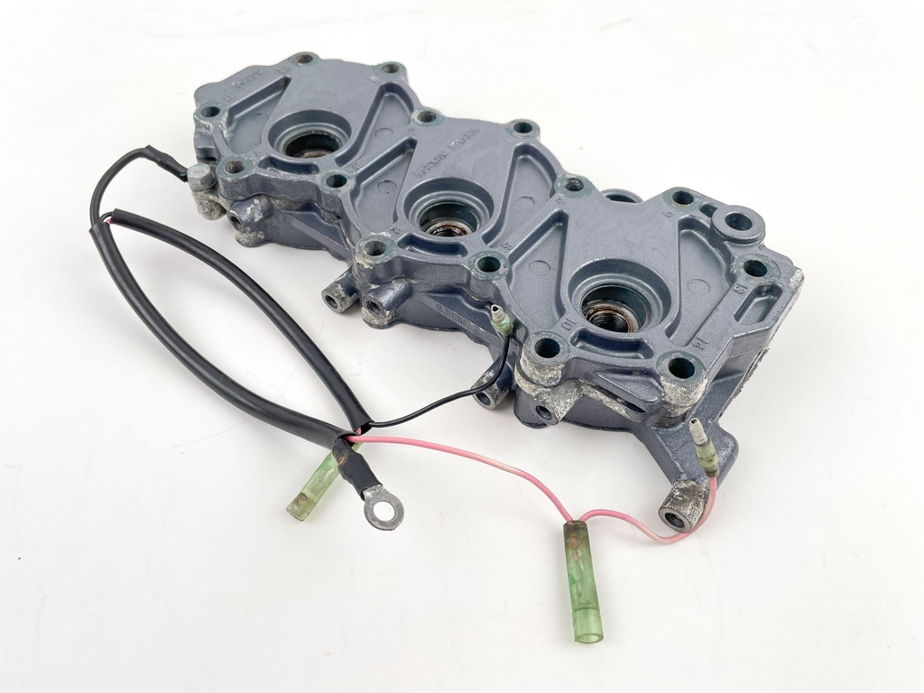1999 Yamaha 30 HP 2 Stroke Outboard Cylinder Head 6J8-11111-00-94 OEM